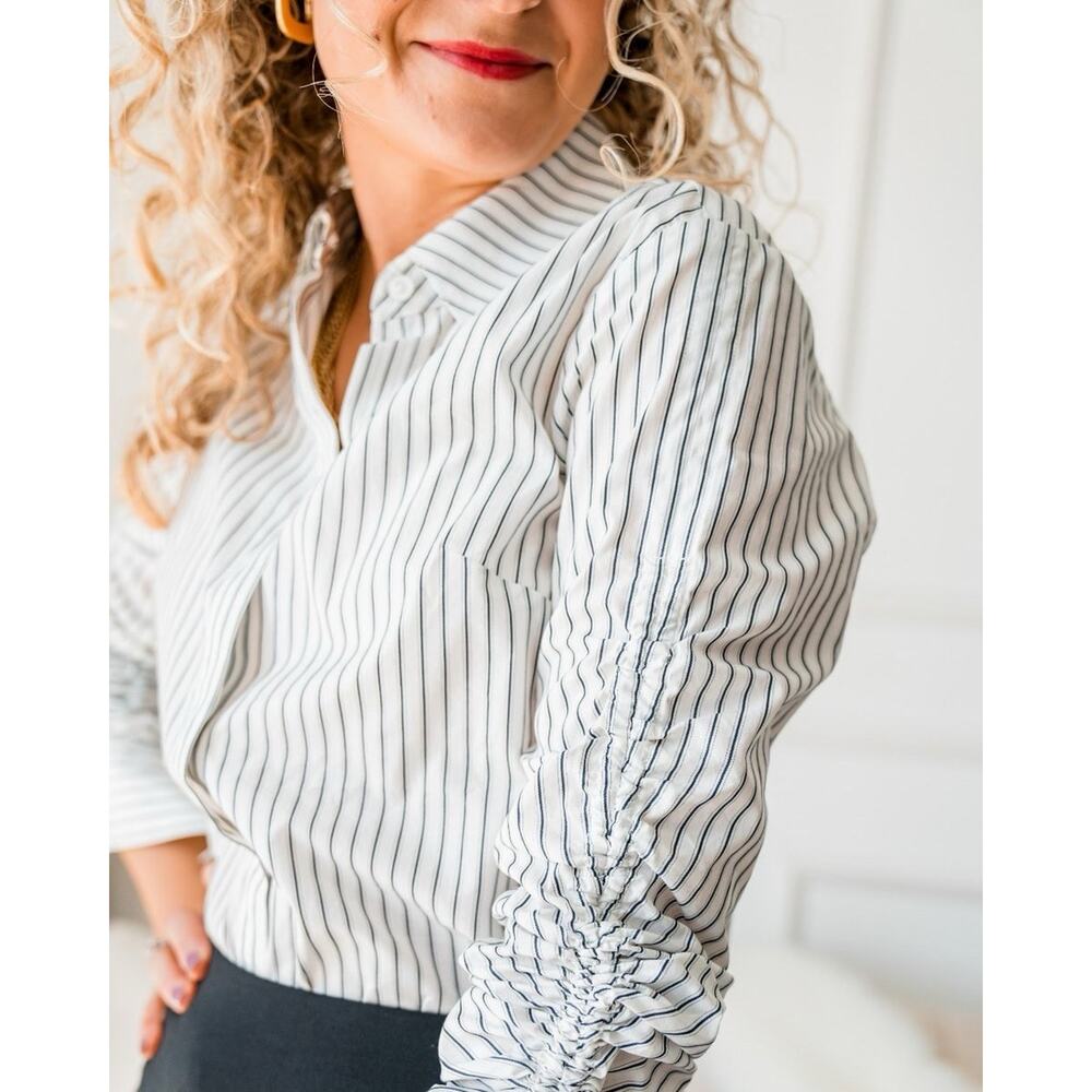 CAbi 100% Cotton White Black Stripe with Adjustable Sleeves Sz M Was $129